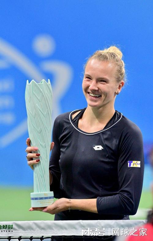 世界杯直播入口-先失一盘又何妨！西尼亚科娃接连三场逆转取得职业生涯新突破